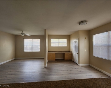 8000 W Badura Avenue - Photo Thumbnail 10