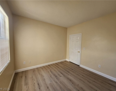 8000 W Badura Avenue - Photo Thumbnail 20