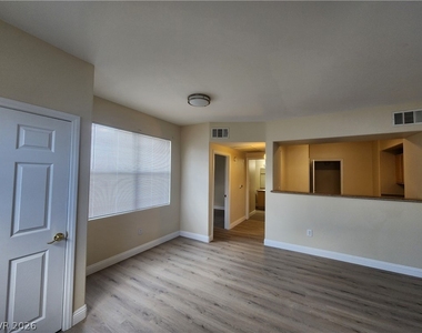 8000 W Badura Avenue - Photo Thumbnail 7