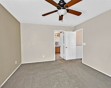 8525 Wildheart Ranch Street - Photo Thumbnail 14