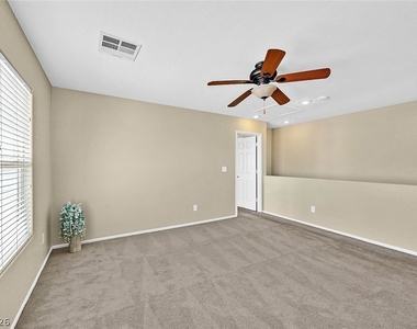 8525 Wildheart Ranch Street - Photo Thumbnail 11