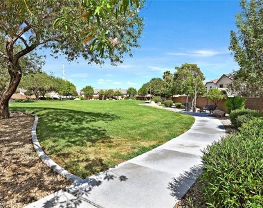 8525 Wildheart Ranch Street - Photo Thumbnail 24