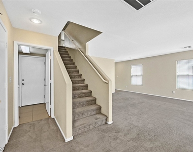 8525 Wildheart Ranch Street - Photo Thumbnail 10