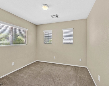 8525 Wildheart Ranch Street - Photo Thumbnail 17