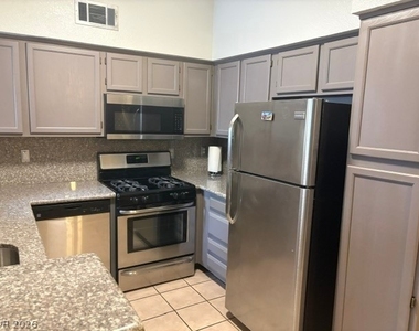 5415 W Harmon Avenue - Photo Thumbnail 9