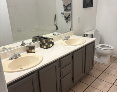 5415 W Harmon Avenue - Photo Thumbnail 17