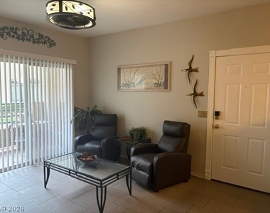 5415 W Harmon Avenue - Photo Thumbnail 4