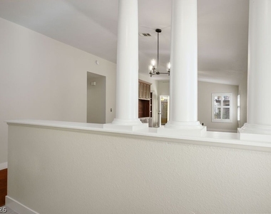4824 Lawnwood Court - Photo Thumbnail 12