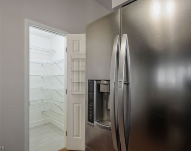 4824 Lawnwood Court - Photo Thumbnail 30
