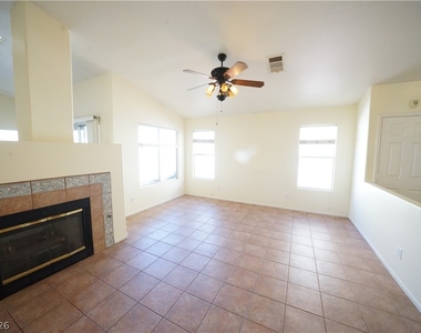 700 Pine Field Lane - Photo Thumbnail 9