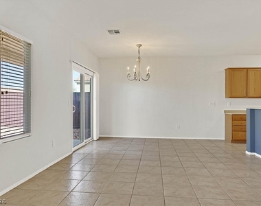 2223 Twin Falls Drive - Photo Thumbnail 2