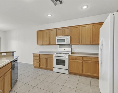 2223 Twin Falls Drive - Photo Thumbnail 7