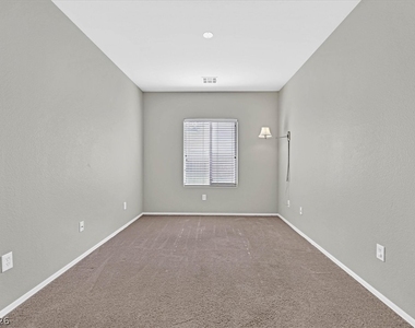2223 Twin Falls Drive - Photo Thumbnail 11
