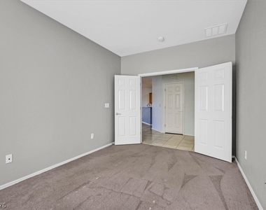 2223 Twin Falls Drive - Photo Thumbnail 12