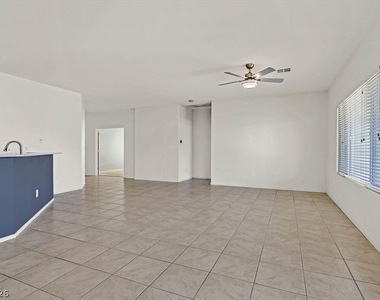 2223 Twin Falls Drive - Photo Thumbnail 9