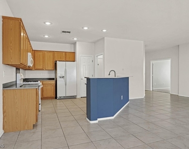 2223 Twin Falls Drive - Photo Thumbnail 4