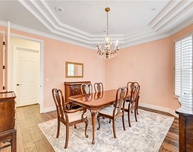 8901 Robinson Ridge Drive - Photo Thumbnail 16