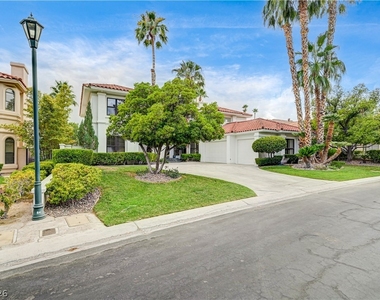 8901 Robinson Ridge Drive - Photo Thumbnail 3