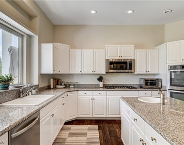 8901 Robinson Ridge Drive - Photo Thumbnail 28