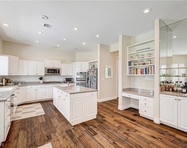 8901 Robinson Ridge Drive - Photo Thumbnail 23