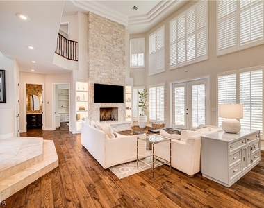 8901 Robinson Ridge Drive - Photo Thumbnail 15