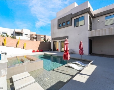 213 Inverbeg Street - Photo Thumbnail 38