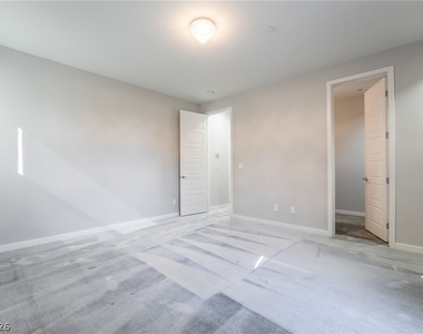 213 Inverbeg Street - Photo Thumbnail 23