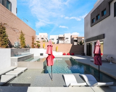 213 Inverbeg Street - Photo Thumbnail 39