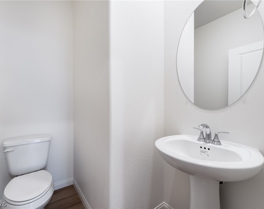 9092 Nostrand Avenue - Photo Thumbnail 17