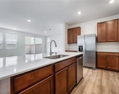 9092 Nostrand Avenue - Photo Thumbnail 14