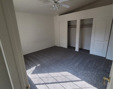 7290 Sheared Cliff Lane - Photo Thumbnail 12
