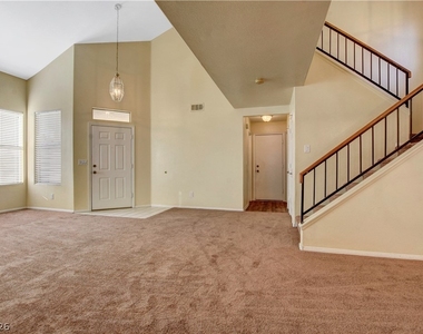 7461 Sunspot Drive - Photo Thumbnail 10