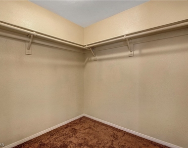 7461 Sunspot Drive - Photo Thumbnail 30