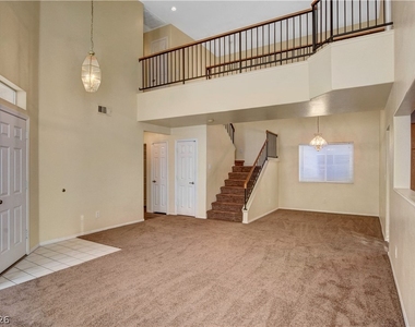 7461 Sunspot Drive - Photo Thumbnail 6