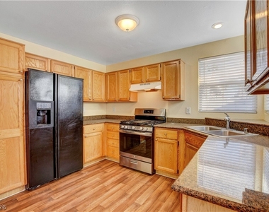 7461 Sunspot Drive - Photo Thumbnail 18