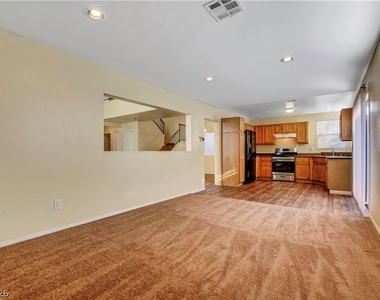 7461 Sunspot Drive - Photo Thumbnail 13