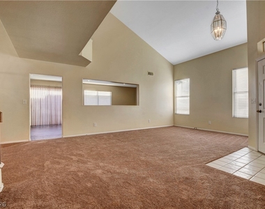 7461 Sunspot Drive - Photo Thumbnail 7