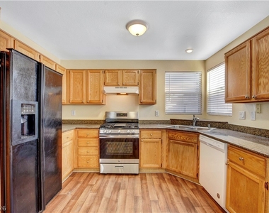 7461 Sunspot Drive - Photo Thumbnail 17