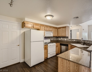10550 W Alexander - Photo Thumbnail 12