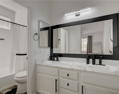 1524 Remembrance Hill Street - Photo Thumbnail 21