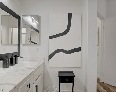 1524 Remembrance Hill Street - Photo Thumbnail 23