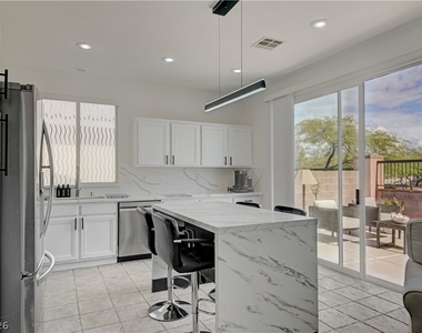 1524 Remembrance Hill Street - Photo Thumbnail 8