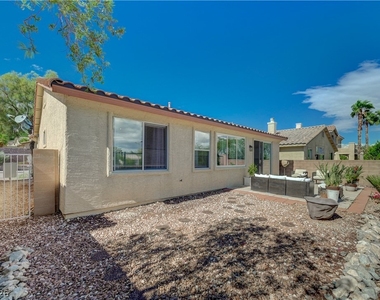 1524 Remembrance Hill Street - Photo Thumbnail 43