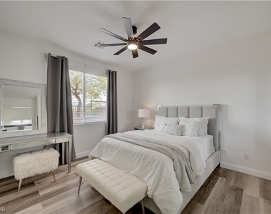 1524 Remembrance Hill Street - Photo Thumbnail 17