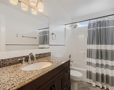 2329 Bloomington Drive - Photo Thumbnail 12