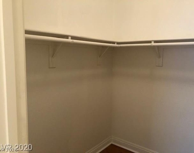 8777 Maule Avenue - Photo Thumbnail 5