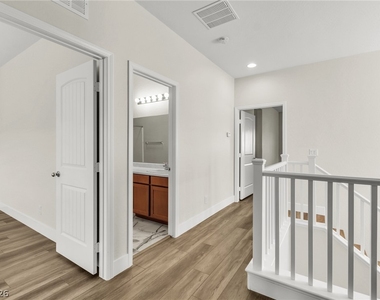 5136 Fiery Sky Ridge Street - Photo Thumbnail 15