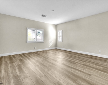 5136 Fiery Sky Ridge Street - Photo Thumbnail 16