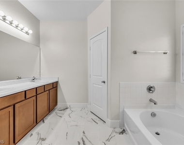5136 Fiery Sky Ridge Street - Photo Thumbnail 18