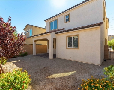 10474 Skye Night Avenue - Photo Thumbnail 23